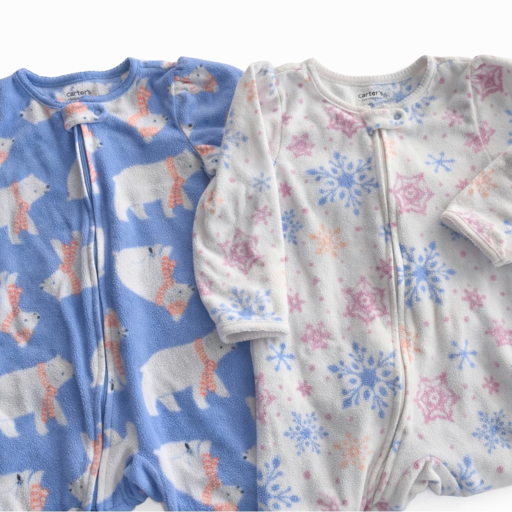 Carter’s 2T Fleece Footed Pajama Onesies Bundle – Polar Bear & Snowflake – GUC